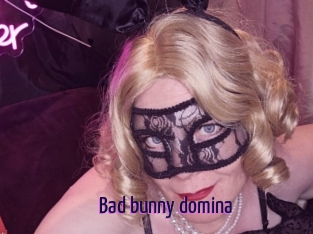 Bad_bunny_domina