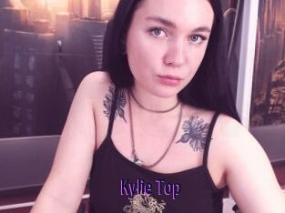Kylie_Top