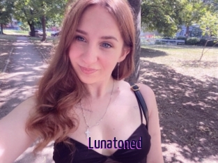 Lunatoned