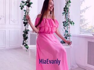 MiaEvanly