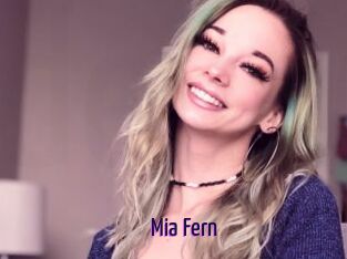 Mia_Fern