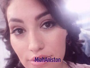 MiahAniston
