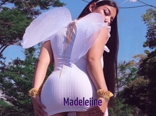 Madeleiine