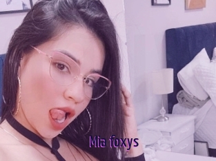 Mia_foxys