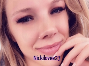 Nickilovee23