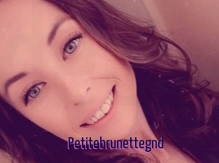 Petitebrunettegnd