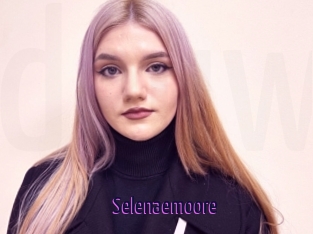 Selenaemoore